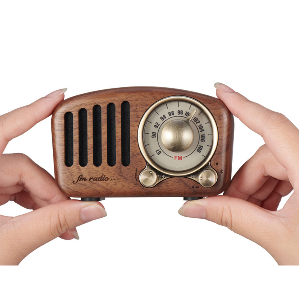 Vintage Walnut Wood Bluetooth Speaker Radio – Retro Design, Modern Sound